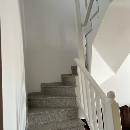 Villa House - Sleeps 4 & Swimming Pool