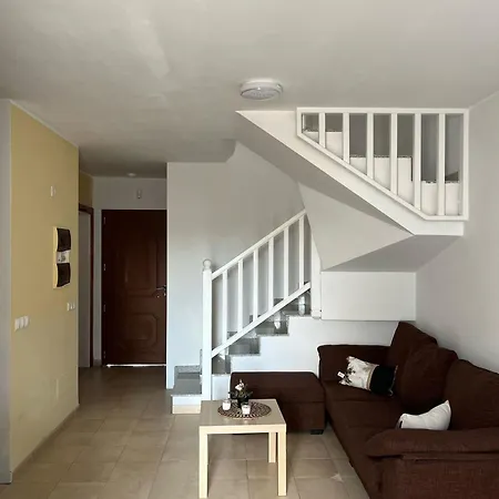 Casa Kari- Happier Than Ever * Tias