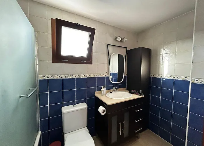 Vila House - Sleeps 4 & Swimming Pool