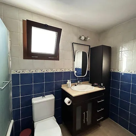 빌라 House - Sleeps 4 & Swimming Pool